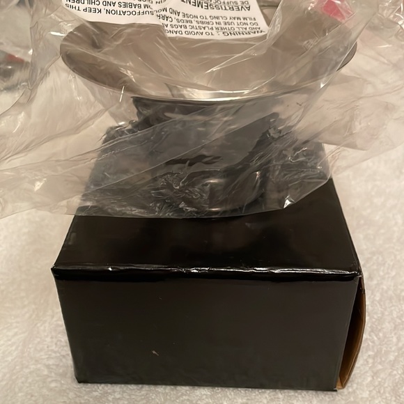 NEW Elegance Stainless steel hammered bowl with spoon. Approx. 11.4x11.4x7.6 cm. - Picture 8 of 9